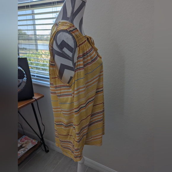 Cheerful yellow striped sleeveless summer top - Picture 2 of 5